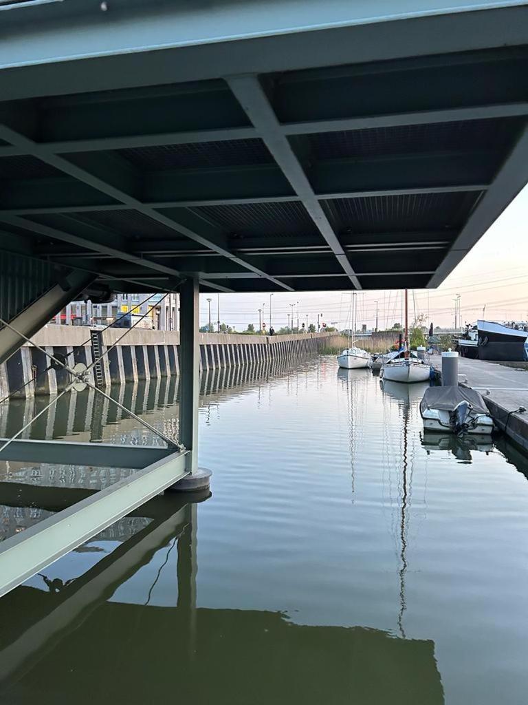 Euphrate Houseboat Hotel Amesterdão Exterior foto